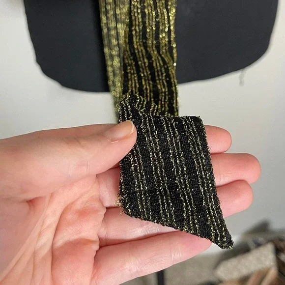 black and gold striped scarf with a boho vibe - Picture 4 of 4